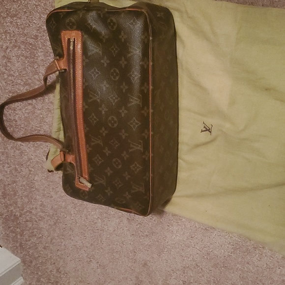 Louis Vuitton Paris Brown Monogram "Cite Gm" X-Large handbag - Picture 11 of 15